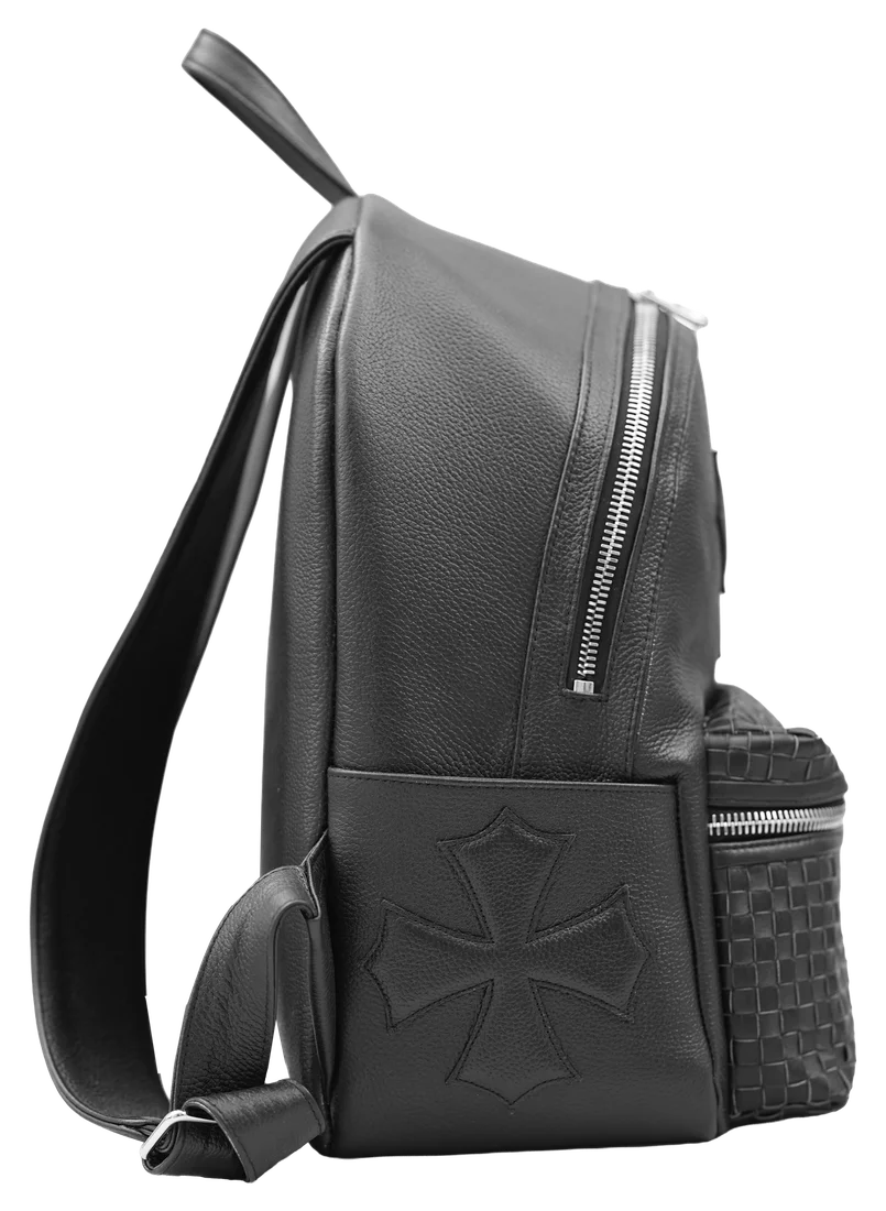 Relic Pack — front angle 2